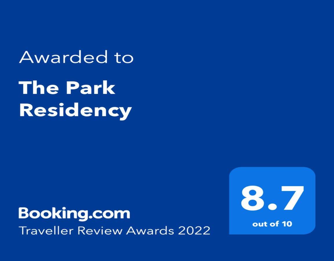Hotel The Park Residency Dehradun Esterno foto